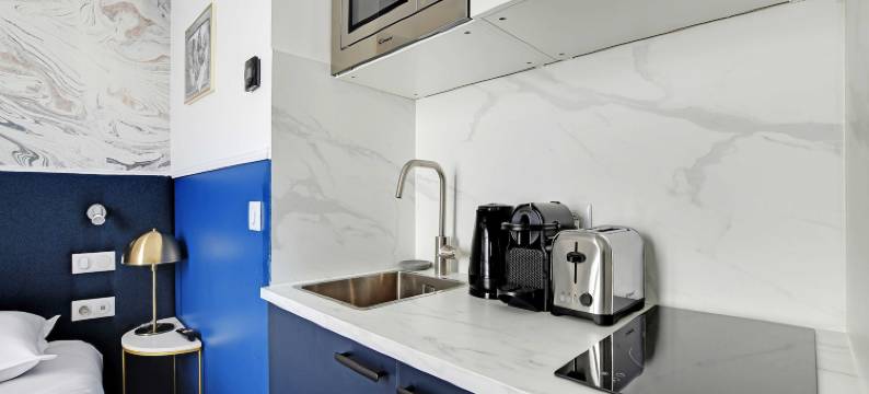 Serene Cocoon near Montmartre图片