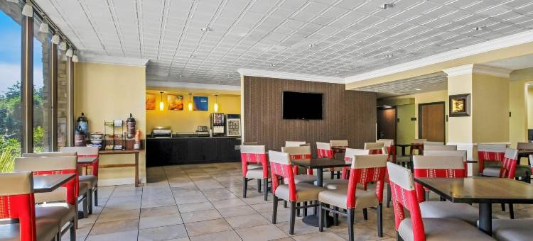 舒适酒店-克兰伯里镇游乐园(Comfort Inn Cranberry Twp)图片