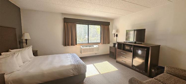 梅诺米尼AmericInn酒店(AmericInn by Wyndham Menominee)图片