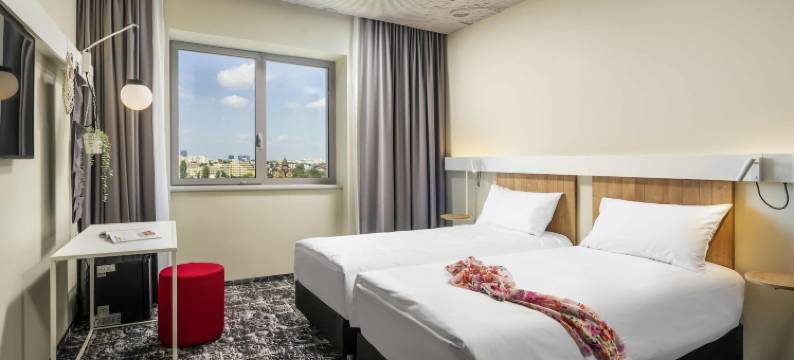 宜必思布加勒斯特理工大学酒店(Ibis Bucharest Politehnica)图片