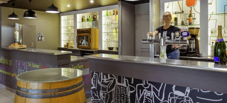 宜必思圣朗贝尔达勒邦酒店(Ibis Lyon Sud Saint-Rambert-d'Albon)图片