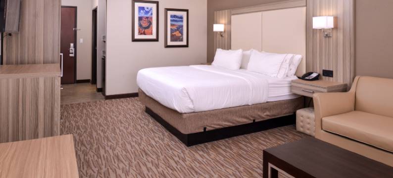 威廉姆斯智选假日酒店及套房(Holiday Inn Express & Suites WILLIAMS by IHG)图片