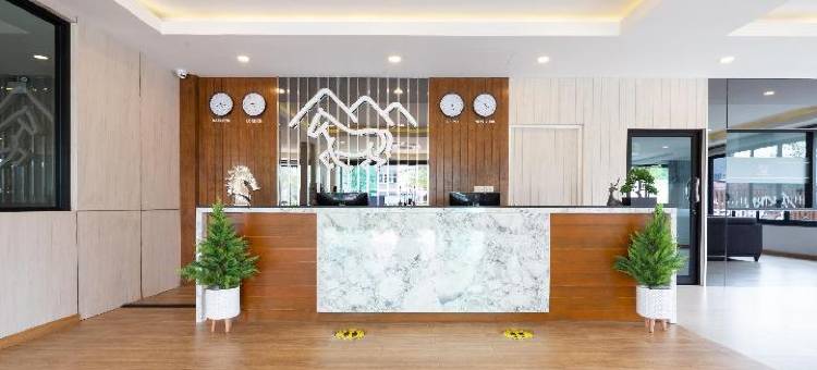 是拉差马山酒店(Horsehill Hotel Sriracha)图片