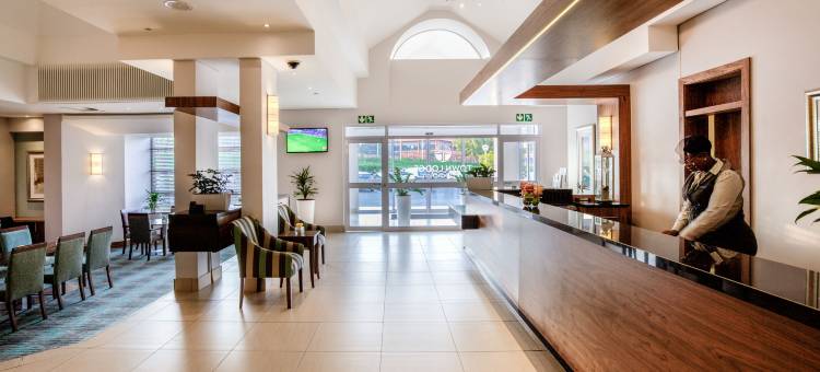 米兰德瀑布城镇旅馆(Town Lodge Waterfall, Midrand)图片