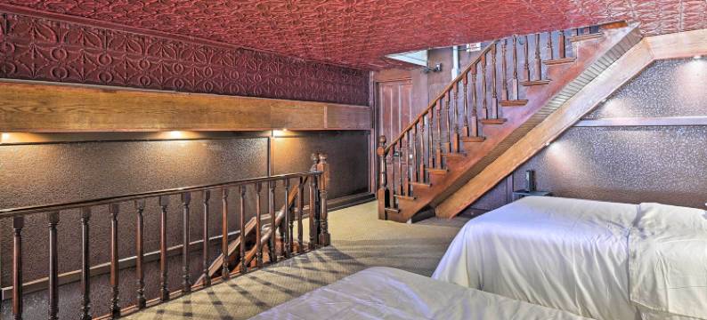 翻新酒吧 <离密西西比河两个街区(Walk to River: Unique Studio in Renovated Bar!)图片