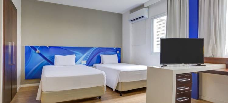 阿尔法城品质套房酒店(Quality Suites Alphaville)图片