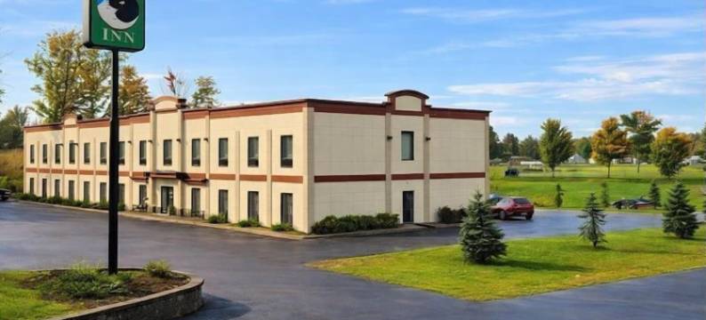 卡特吉愉夜酒店，靠近德拉姆堡(Pleasant Night Inn Carthage Near Fort Drum)图片