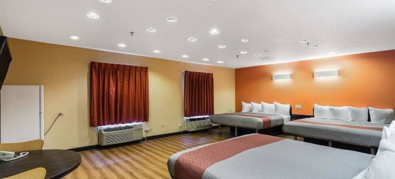 利伯蒂维尔6号汽车旅馆(Motel 6 Libertyville, IL)图片