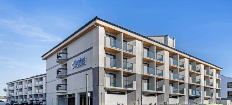 舒适套房酒店尔湾光谱(Comfort Inn & Suites Irvine Spectrum)图片