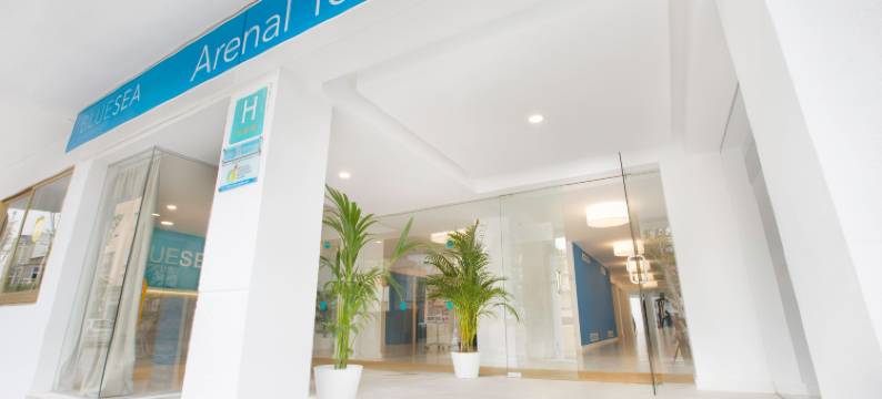 BLUESEA 阿雷纳尔塔(Bluesea Arenal Tower Adults Only)图片