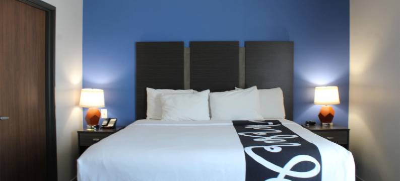 谢茨拉昆塔温德姆套房酒店(La Quinta Inn & Suites by Wyndham Schertz)图片