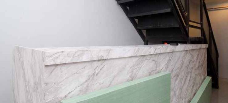 红门酒店-近三宝垄腾特雷姆商场(RedDoorz Near Tentrem Mall Semarang)图片