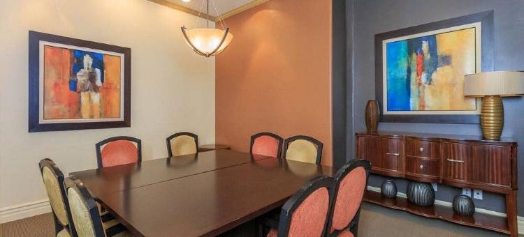 Vacation worthy Gilbert resort setting图片