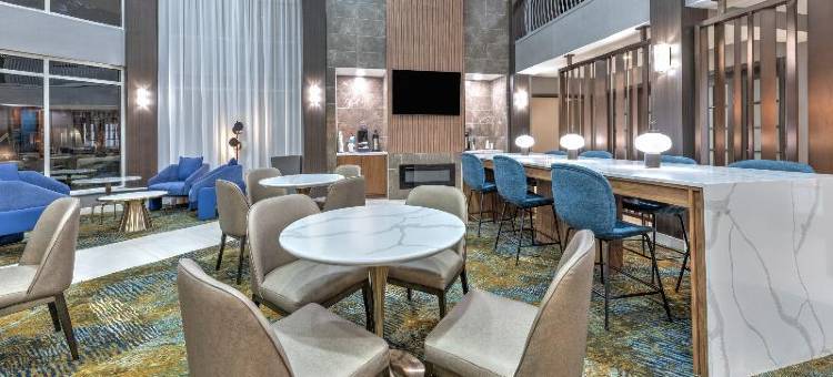 达拉斯DFW机场北拉昆塔温德姆套房酒店(La Quinta Inn & Suites by Wyndham Dallas DFW Airport North)图片