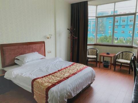 瑞金七彩商务宾馆