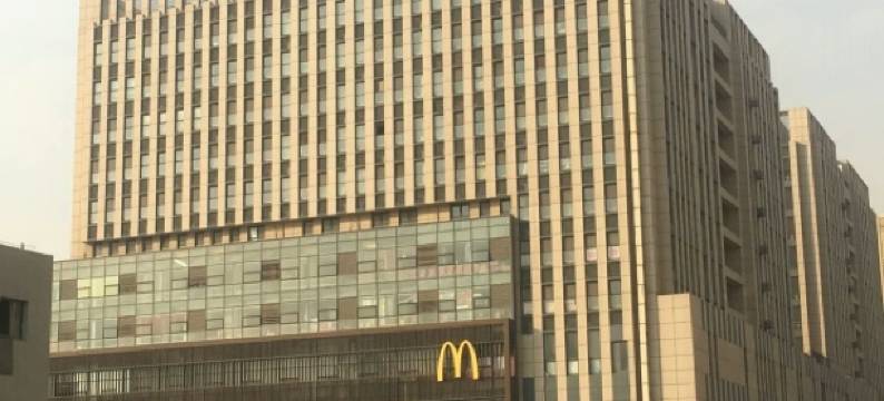 固安520爱琴海电影公寓图片