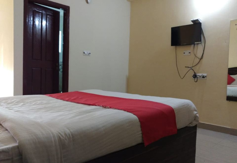 Staymaker Srinivasa Residency Hotel Overview