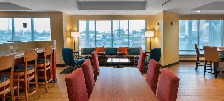 TownePlace套房酒店-橡树溪密尔沃基(TownePlace Suites Milwaukee Oak Creek)图片