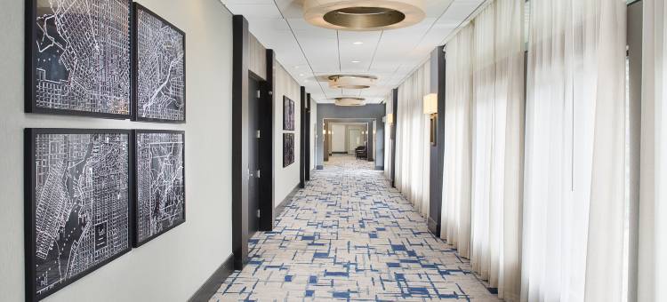 巴尔的摩华盛顿国际机场希尔顿逸林酒店(DoubleTree by Hilton Hotel Baltimore - BWI Airport)图片