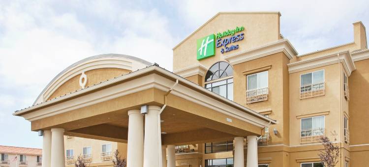 萨利纳斯智选假日酒店(Holiday Inn Express & Suites SALINAS by IHG)图片