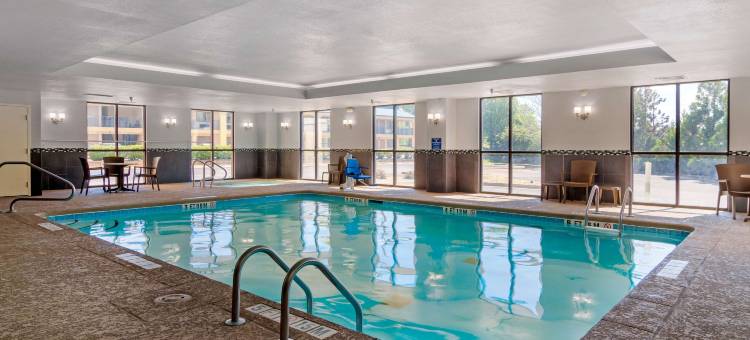 拜伦华纳罗宾斯舒适套房酒店(Comfort Suites Byron Warner Robins)图片