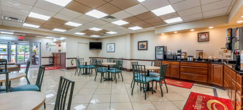 路易斯威尔市中心伊康旅馆(Econo Lodge Downtown)图片