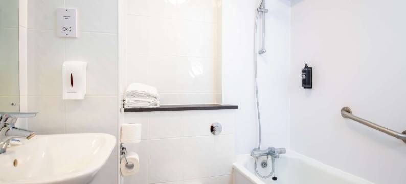 宜必思快捷斯多福特主教伦敦斯坦斯特德机场酒店(Ibis Budget Bishops Stortford London Stansted Airport)图片