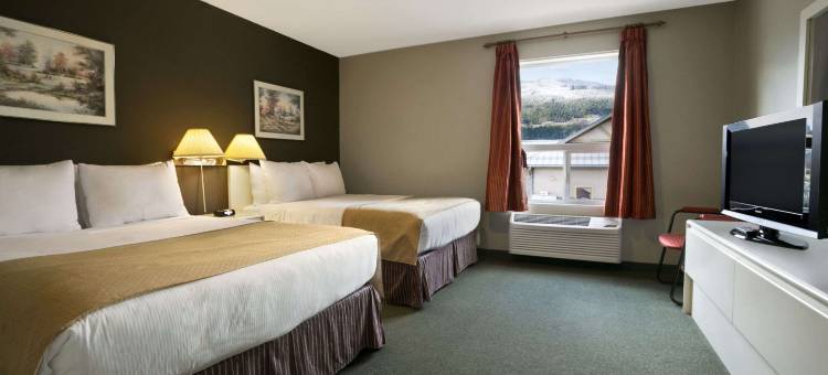 雷夫尔斯托克速8酒店(Super 8 by Wyndham Revelstoke BC)图片