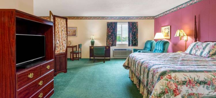 瑞德堡速8酒店(Super 8 by Wyndham Reedsburg)图片