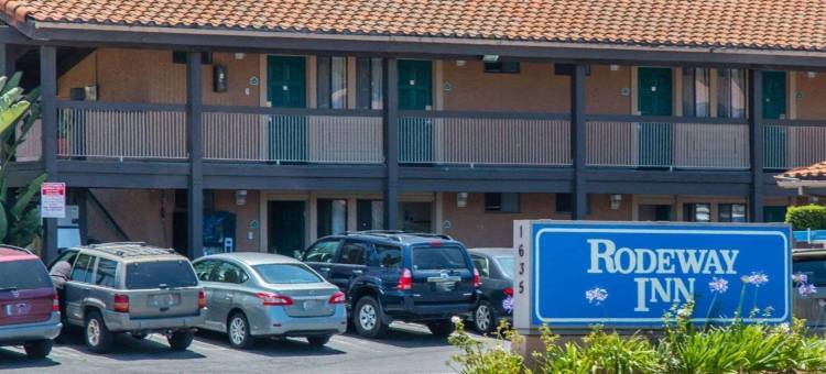 弗布鲁克市中心罗德威酒店(Rodeway Inn Fallbrook Downtown)图片