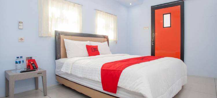 红多兹酒店-近外南梦科塔火车站(RedDoorz Near Banyuwangi Kota Train Station)图片