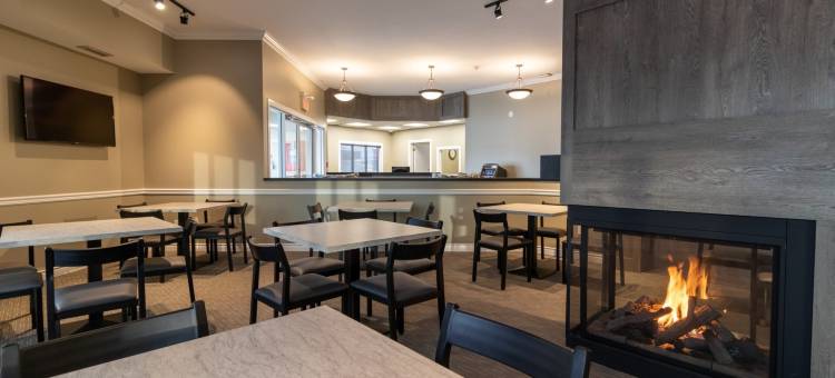 麦克默里堡BCM汽车旅馆 - 市中心(Bcm Inns Fort McMurray - Downtown)图片
