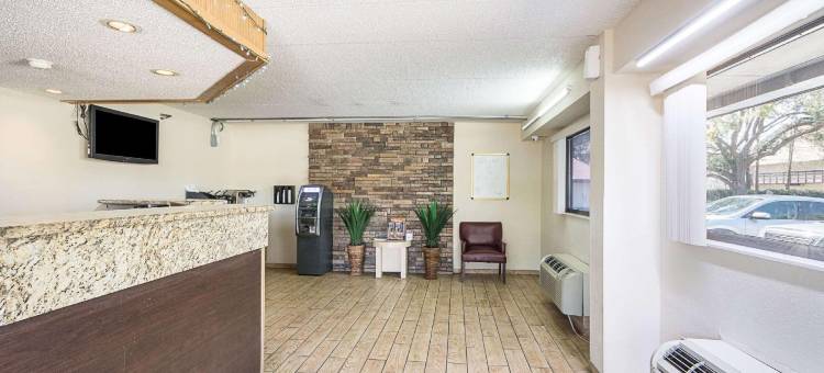 Bay Inn on Busch图片