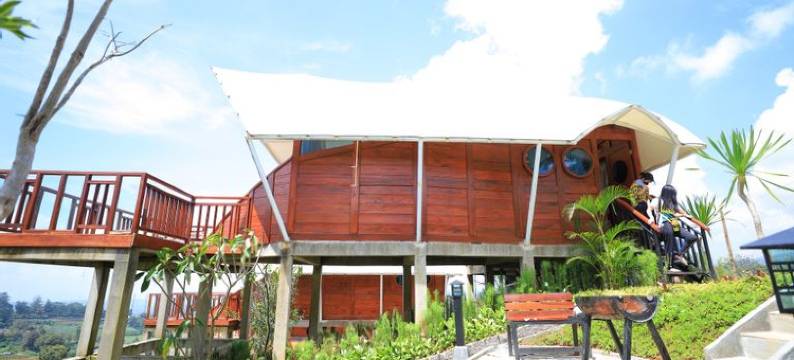 Glamping at Taman Wisata Alam Sevillage Puncak图片