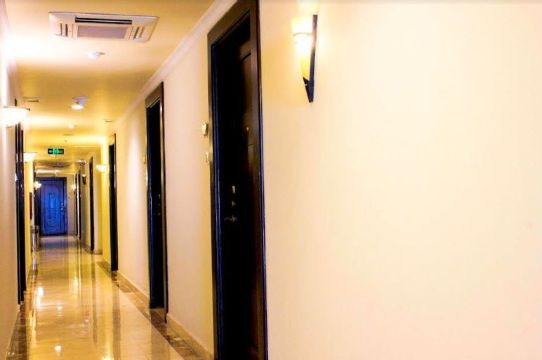 Amos Cozy Hotel & Convention Hall Hotel Overview