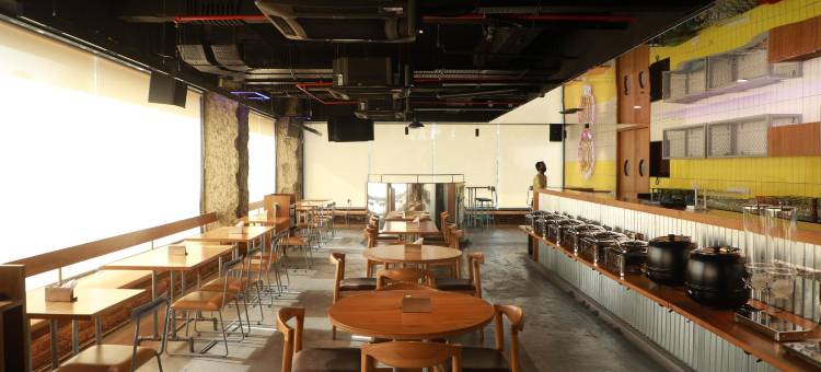 摩纳克MIDC拉巴勒酒店(The Monarch)图片