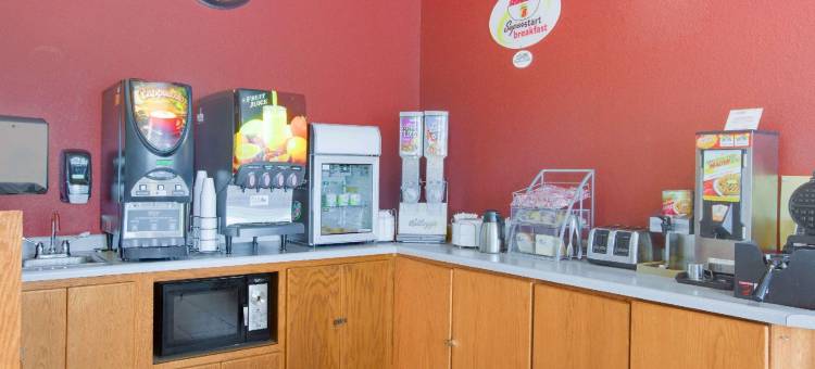 明尼苏达州沃辛顿温德姆速8酒店(Super 8 by Wyndham Worthington Minnesota)图片