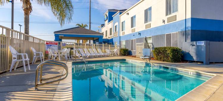 莱思罗普戴斯酒店(Days Inn by Wyndham Lathrop)图片