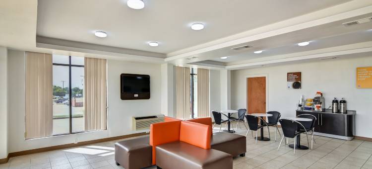 德克萨斯林戴尔 6 号汽车旅馆(Motel 6 Lindale, TX)图片