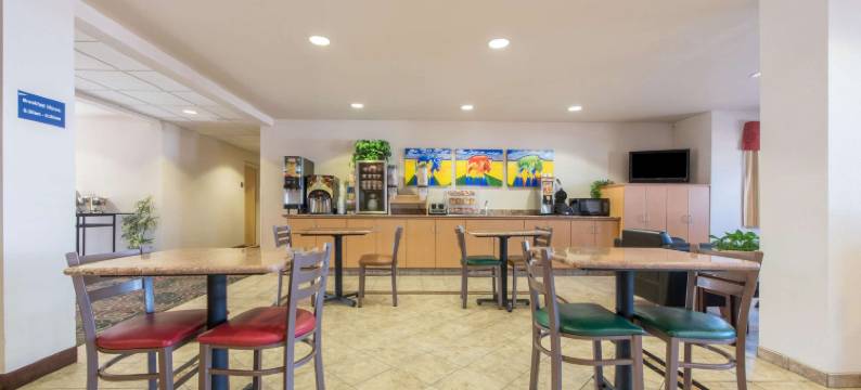 阿尔特斯温德姆麦客达酒店及套房(Microtel Inn & Suites by Wyndham Altus)图片