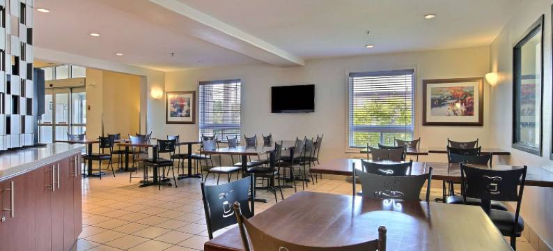 三河市速8酒店(Super 8 by Wyndham Trois-Rivieres)图片