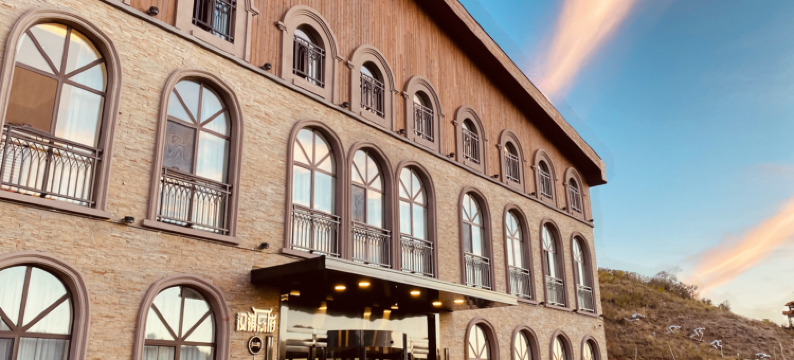 汉祺乐府酒店(富蕴滨河公园店)图片