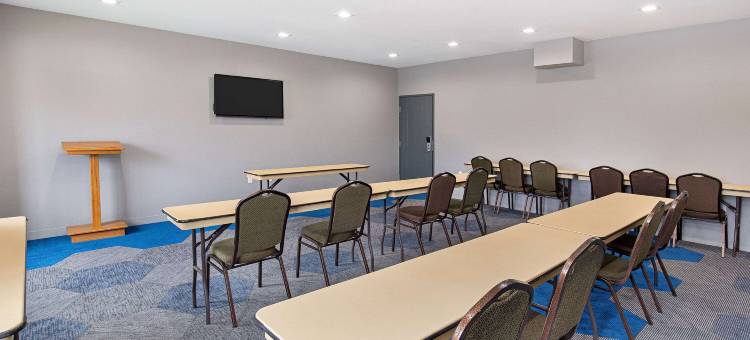 曼切斯特温迈诺特麦客达套房酒店(Microtel Inn & Suites by Wyndham Manchester)图片