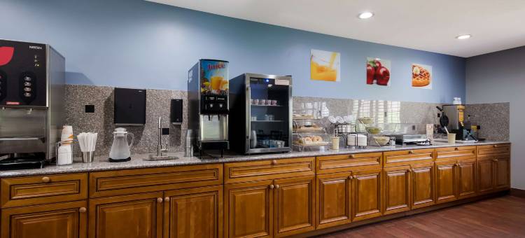 俄克拉何马市北凯艺套房酒店(Quality Inn & Suites Oklahoma City North)图片