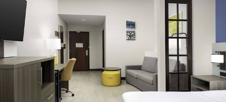湖城舒适套房酒店(Comfort Suites Lake City)图片
