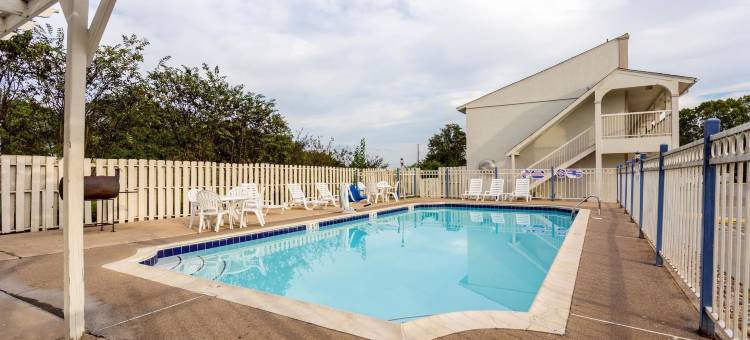 布赖恩大学城6号汽车旅馆(Motel 6 Bryan, TX - College Station)图片