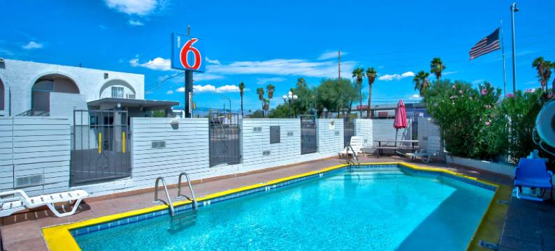亚利桑那图森 - 东威廉姆斯中央 6 号汽车旅馆酒店(Motel 6 Tucson, AZ - East Williams Center)图片