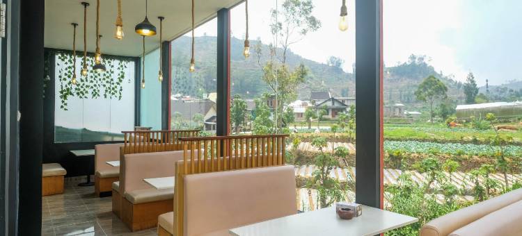 RedDoorz Syariah Near Gerbang Dieng 2图片