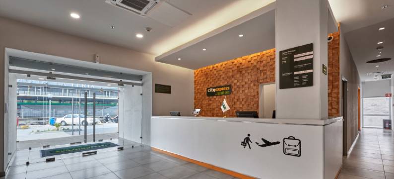 莱昂会议中心万豪城市快捷青年酒店(City Express Junior by Marriott León Centro de Convenciones)图片