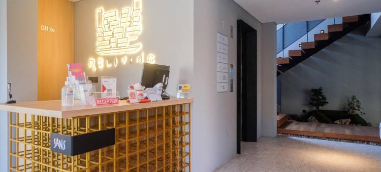 日惹桑斯RG生活酒店(Sans Hotel RG Living Jogja by RedDoorz)图片